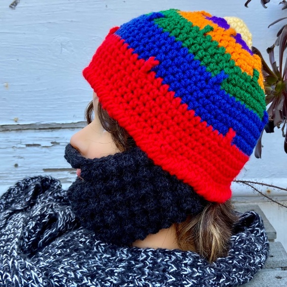 Crocheted beanie with beard